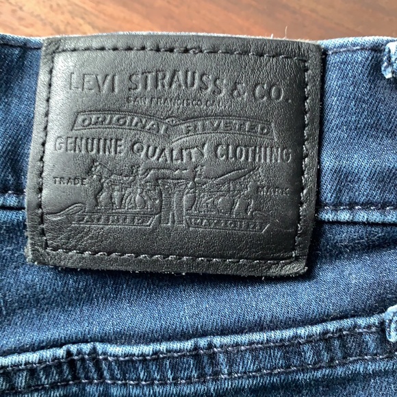 Levi’s - Picture 2 of 7